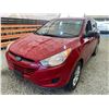 Image 3 : PARKSVILLE - 2011 HYUNDAI TUCSON RED 113914 KMS - P281469
