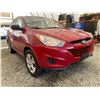 Image 8 : PARKSVILLE - 2011 HYUNDAI TUCSON RED 113914 KMS - P281469