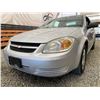 Image 2 : PARKSVILLE - 2005 CHEVROLET COBALT SILVER 266915 KMS - D646491