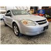 Image 8 : PARKSVILLE - 2005 CHEVROLET COBALT SILVER 266915 KMS - D646491