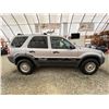 Image 11 : PARKSVILLE - 2002 FORD ESCAPE GRAY 327339 KMS - PA28736