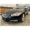 Image 2 : PARKSVILLE - 2010 JAGUAR XF BLACK 119114 KMS - BR71978