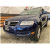 Image 2 : PARKSVILLE - 2005 VOLKSWAGEN TOUAREG BLUE 183437 KMS - D051496