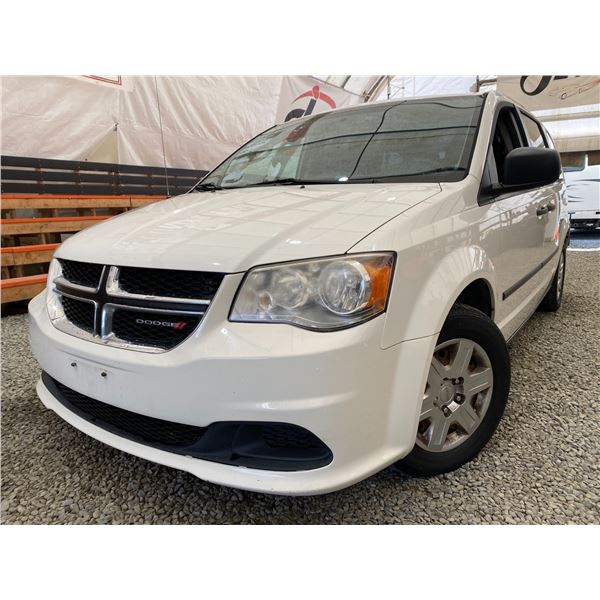 PARKSVILLE - 2013 DODGE GRAND CARAVAN WHITE 254272 KMS - B530468