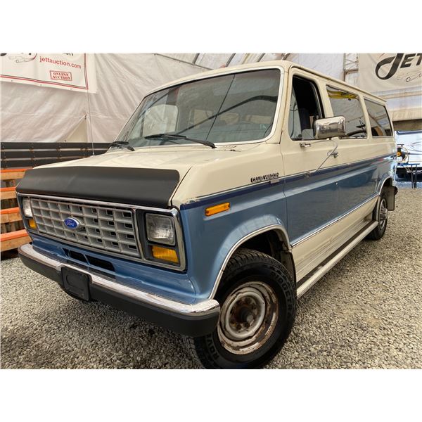 PARKSVILLE - 1990 FORD E-250 WHITE 235576 KMS - PB01130