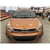 Image 6 : PARKSVILLE - 2013 KIA RIO ORANGE 225277 KMS - B768030