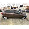 Image 12 : PARKSVILLE - 2013 KIA RIO BROWN 194761 KMS - J790002