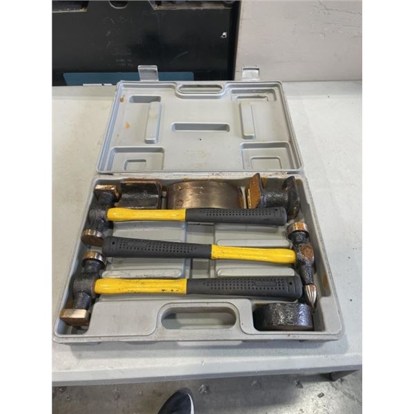 AUTO REPAIR HAMMERS IN CASE