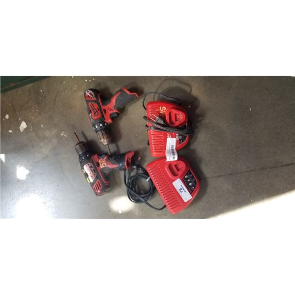 2 MILWAUKEE M12 DRILL DRIVERS, AND 2 RAPID CHARGERS, ALL WORKING