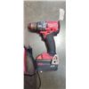 Image 3 : MILWAUKEE FUEL 1/2 INCH HAMMER DRILL DRIVER, IMPACT GUN, AND RAPID CHARGER WORKING, 2 BATTERIE SINLC