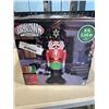 Image 1 : AIRBLOWN INFLATABLE LUXE NUTCRACKER - 8 FT