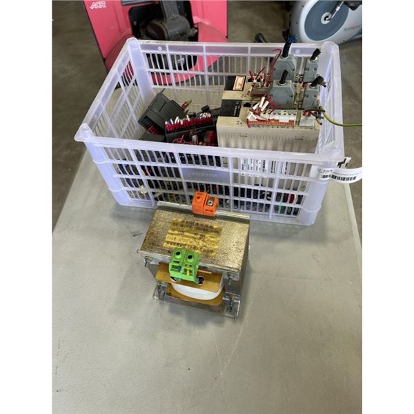110-220 VOLT TRANSFORMER AND BOX OF ELECTRONICS