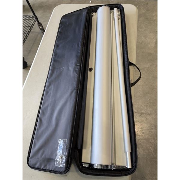 ALUMINUM TRADESHOW BANNER STAND IN CASE