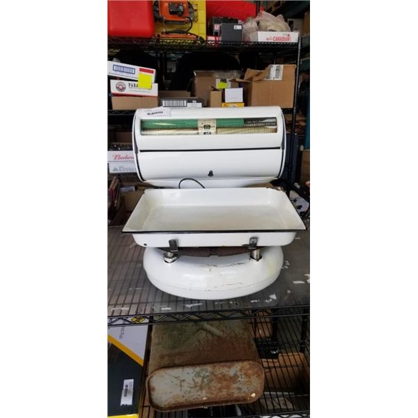 VINTAGE STIMPSON TRUE WEIGHT SCALE