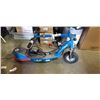 Image 1 : RAZER SCOOTER W/ CHARGER