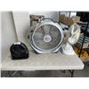 Image 1 : 3 TABLE TOP FANS