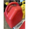Image 2 : 4 JERRY CANS
