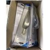 Image 2 : 4 BOXES OF GATE PULLS
