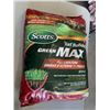 Image 3 : SCOTTS FALL LAWN FOOD  AND LAWN CARE KIT