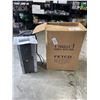 Image 1 : FETCO COUNTER TOP WATER DISPENSER