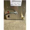 Image 6 : FETCO COUNTER TOP WATER DISPENSER