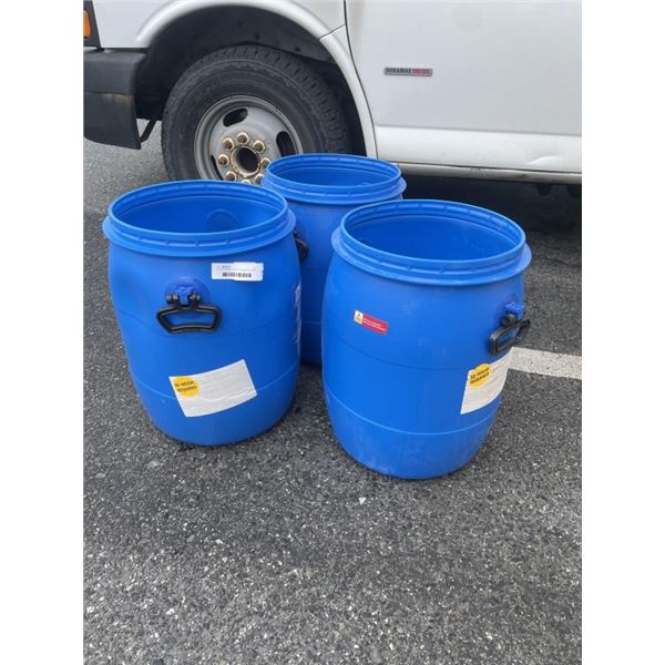 3 FOOD GRADE PLASTIC DRUMS (40 LITRE CAPACITY EACH) NO LIDS