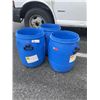 Image 1 : 3 FOOD GRADE PLASTIC DRUMS (40 LITRE CAPACITY EACH) NO LIDS