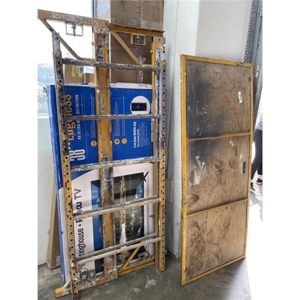 SINGLE SECTION OF SCAFFOLDING ONE PLATFORM