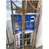 Image 4 : SINGLE SECTION OF SCAFFOLDING ONE PLATFORM