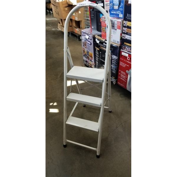 METAL 3 STEP LADDER