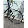Image 4 : DARK BLUE PEUGEOT BIKE