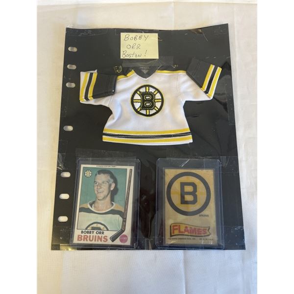 2 SPECIAL BOBBY ORR BOSTON BRUINS CARDS AND SWEATER