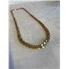 Image 2 : VINTAGE GOLD NECKLACE
