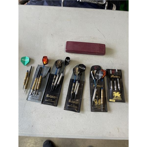 LOT OF VINTAGE DARTS