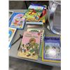 Image 2 : LOT OF VINTAGE KIDS BOOK AND SEALED WHINNIE THE POOH