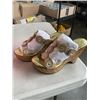 Image 4 : 8 NEW PAIRS OF LADIES BOOTS AND SHOES, ASSORTED SIZE