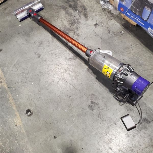 DYSON V10 ABSOLUTE CORDLESS STICK VACUUM - TESTED WORKING, RETAIL $799