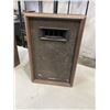Image 2 : PAIR OF VINTAGE CONCERTO SPEAKERS