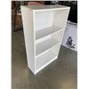 Image 2 : WHITE BOOKSHELF