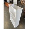 Image 3 : WHITE BOOKSHELF