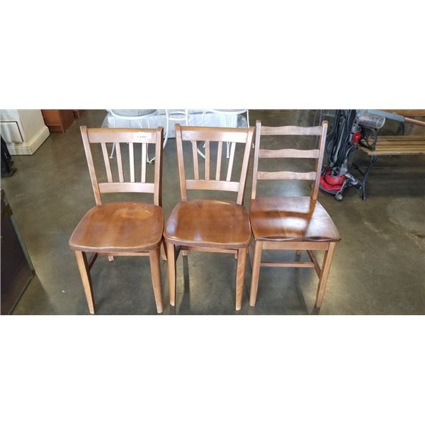 3 VINTAGE MAPLE DINING CHAIRS