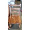 Image 3 : 3 VINTAGE MAPLE DINING CHAIRS