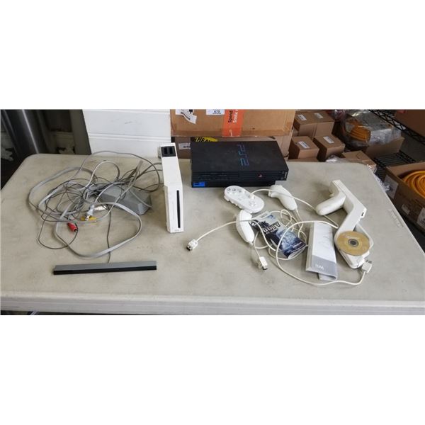 NINTENDO WII CONSOLE AND PS2