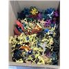 Image 1 : HUGE LOT OFVINTAGE ARMY MEN