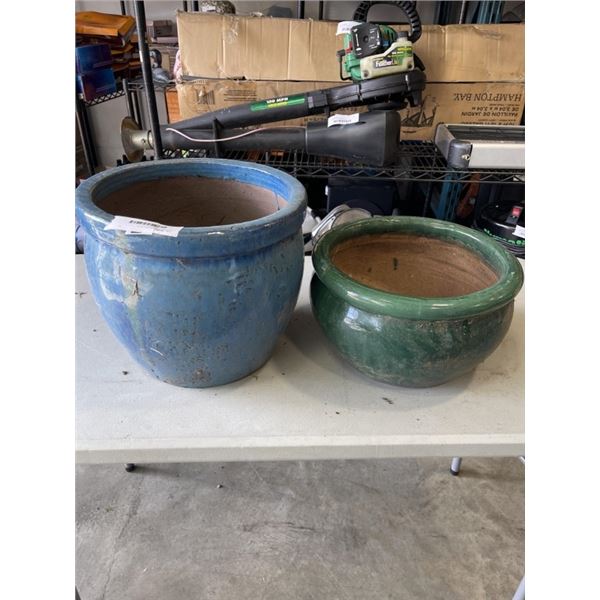 2 PORCELAIN PLANTER POTS