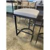 Image 2 : SET OF 4 VINYL SEAT BAR STOOLS