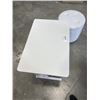 Image 6 : WHITE ADJUSTABLE HEIGHT TABLE AND WHITE STORAGE ATTOMAN