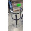 Image 3 : GREY TUFFED ACCENT CHAIR AND METAL SIDE TABLE