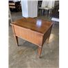 Image 3 : KNETCHEL SIDE TABLE