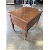 Image 4 : KNETCHEL SIDE TABLE